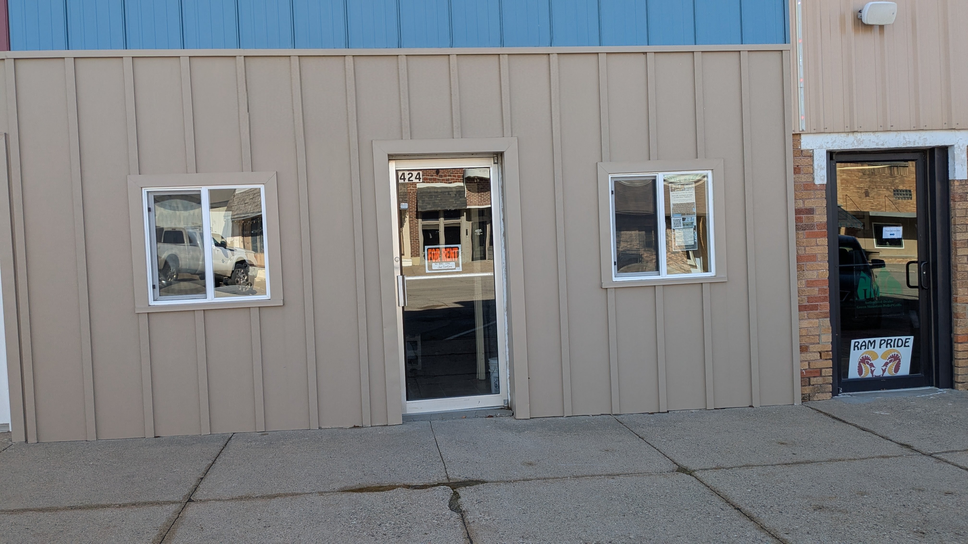 Midwestern Land and Auction Listing